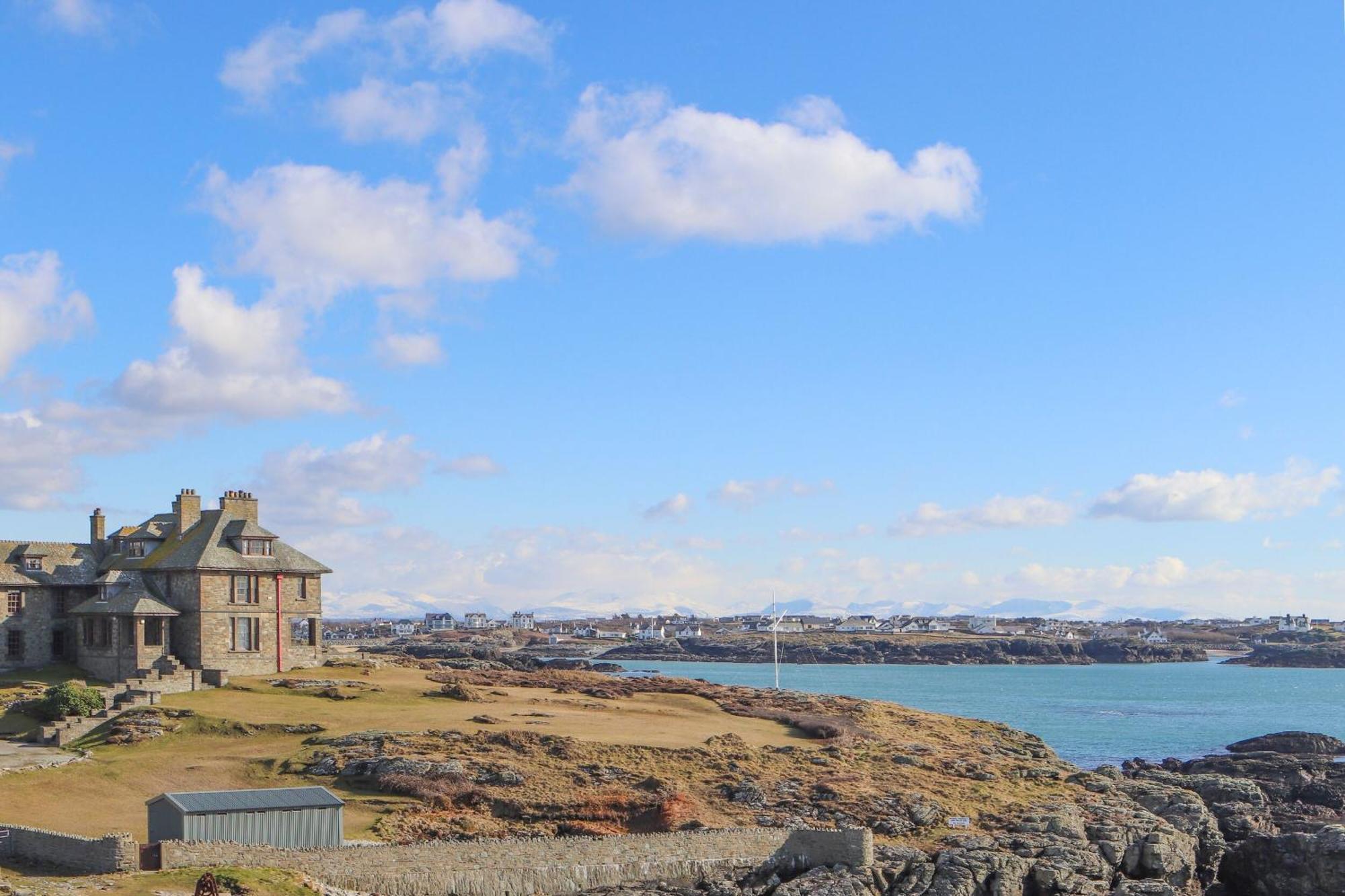 Вилла Min Y Mor Trearddur Bay Экстерьер фото