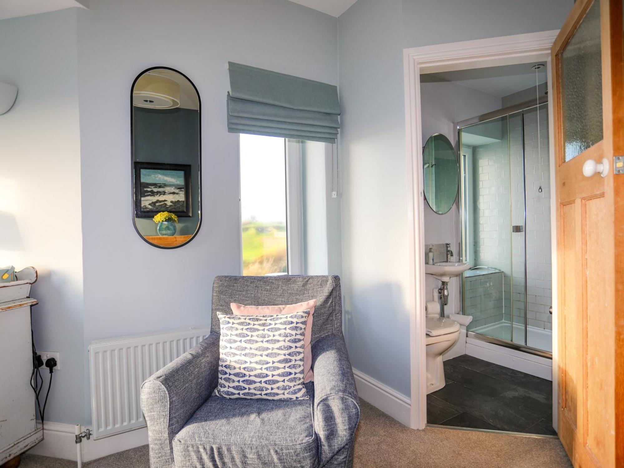 Вилла Min Y Mor Trearddur Bay Экстерьер фото